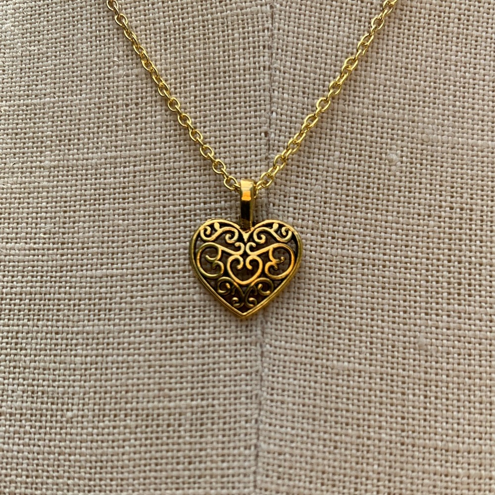 NWT Sterling Silver Plated Chain & Alloy Heart Charm Necklace - Picture 14 of 16